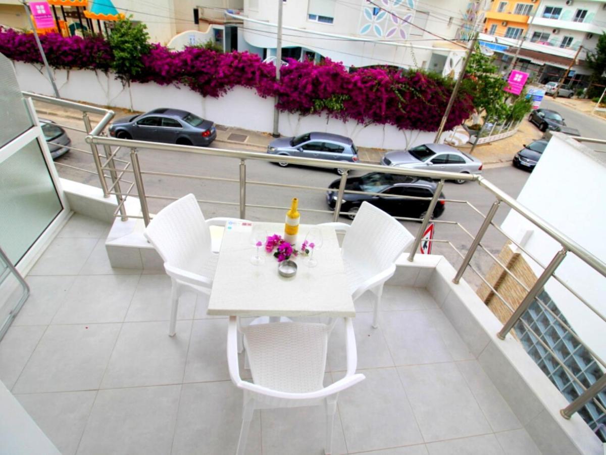 Gusto Di Casa 호텔 Sarandë 외부 사진
