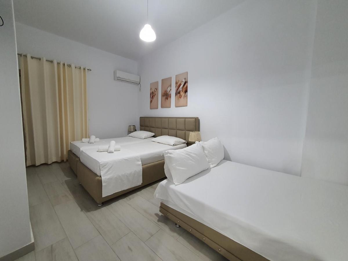 Gusto Di Casa 호텔 Sarandë 외부 사진